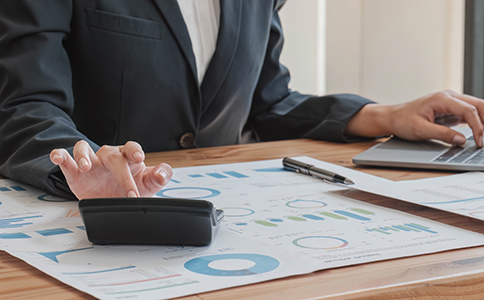 選擇記賬代理公司時(shí)需要注意什么？