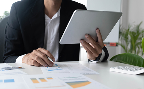 企業(yè)代理記賬收費：標準、模式與選擇指...