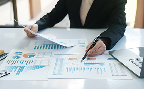 商標(biāo)注冊(cè)代理費(fèi)用一般多少錢(qián)？