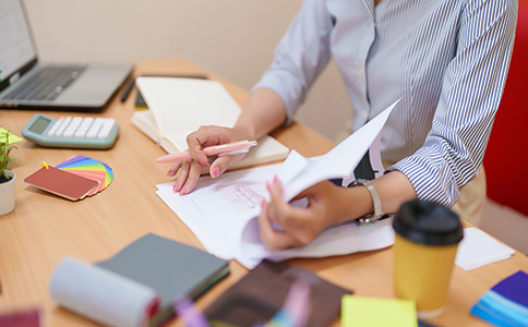 快遞公司注冊(cè)條件：流程、材料與費(fèi)用